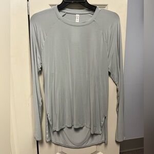 🚨CLEARANCE B1123-2 Under Armour, long sleeve tee, Medium